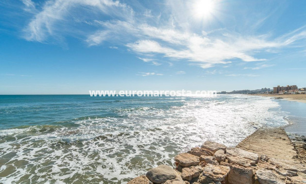 Sale - Apartment / flat - Torrevieja - La Mata