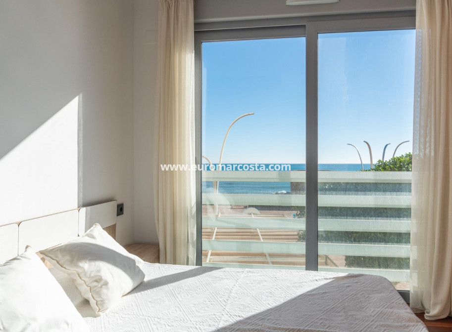 Sale - Apartment / flat - Torrevieja - La Mata