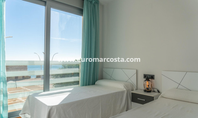 Sale - Apartment / flat - Torrevieja - La Mata