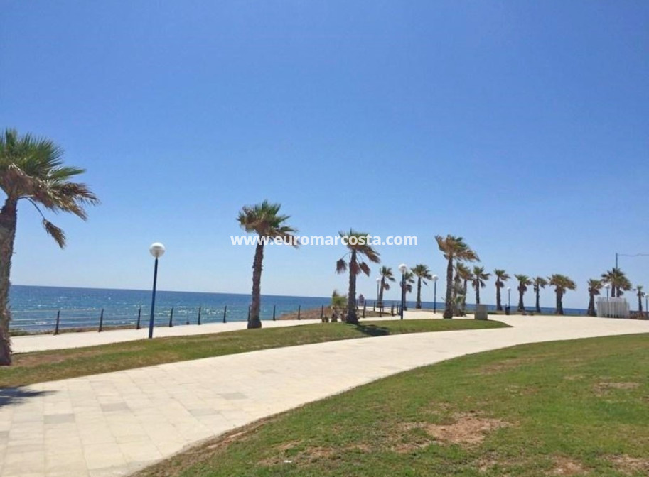 Sale - Bungalow Planta Baja - Orihuela Costa