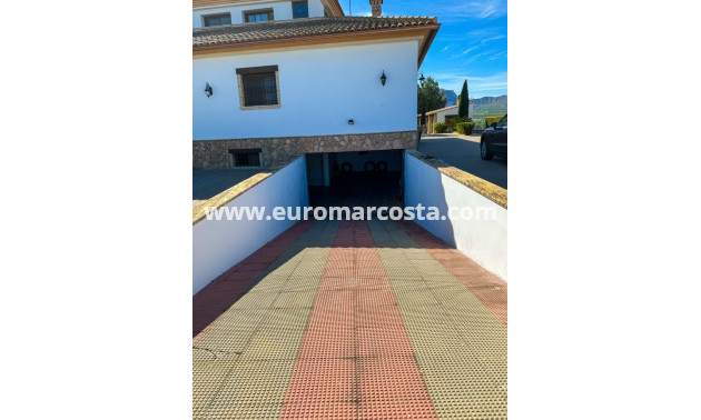 Sale - Country house - Orihuela