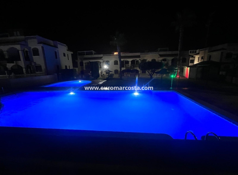 Sale - Bungalow - Torrevieja - TORREVIEJA