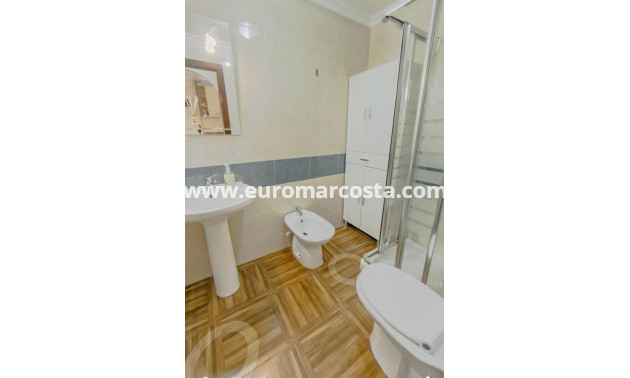 Sale - Bungalow - Torrevieja - TORREVIEJA