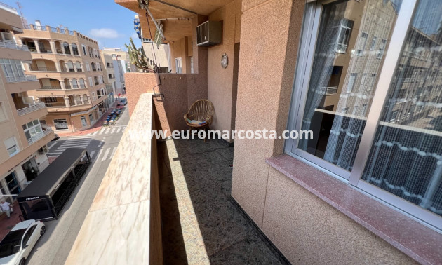 Sale - Apartment / flat - Guardamar del Segura