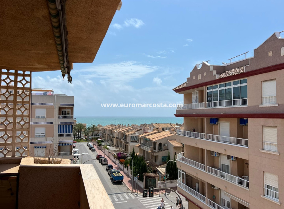 Sale - Apartment / flat - Guardamar del Segura