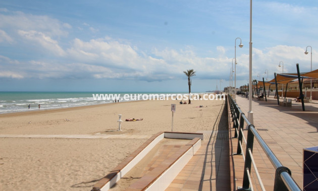 Sale - Apartment / flat - Guardamar del Segura