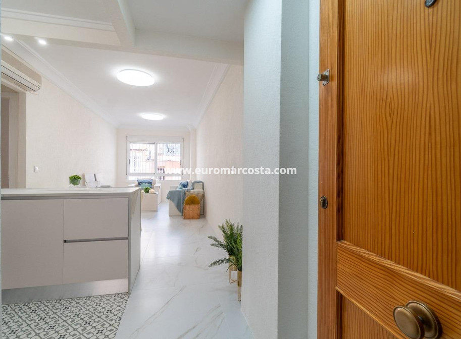 Venta - Apartamento / piso - Torrevieja - TORREVIEJA