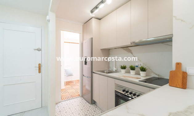 Venta - Apartamento / piso - Torrevieja - TORREVIEJA