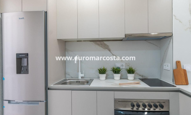 Sale - Apartment / flat - Torrevieja - TORREVIEJA