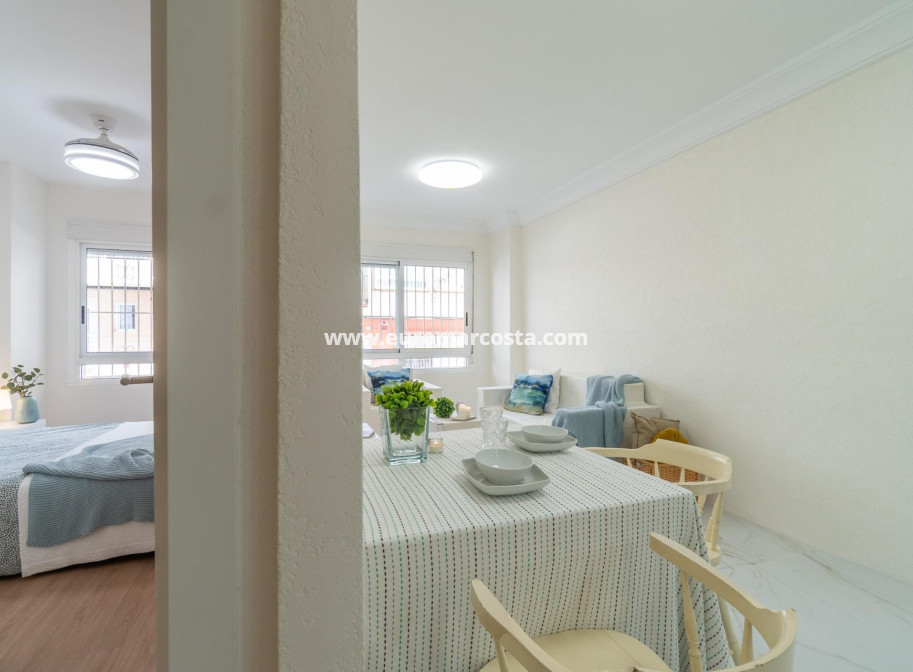 Venta - Apartamento / piso - Torrevieja - TORREVIEJA