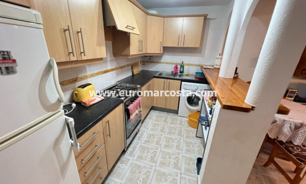 Sale - Apartment / flat - La Mata