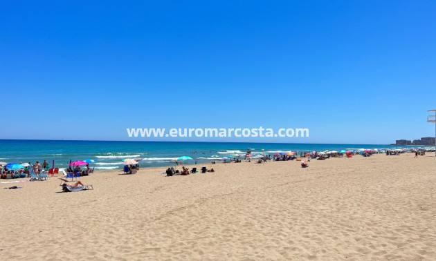 Sale - Apartment / flat - La Mata