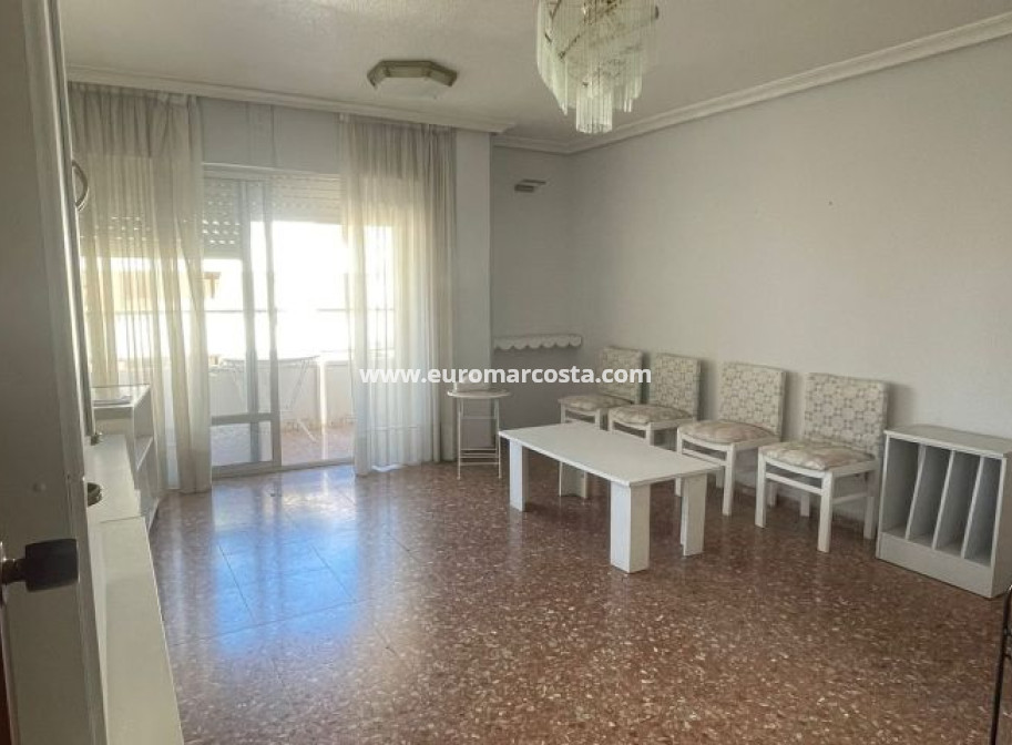 Objekte zum Wiederverkauf - Wohnung - Torrevieja - TORREVIEJA