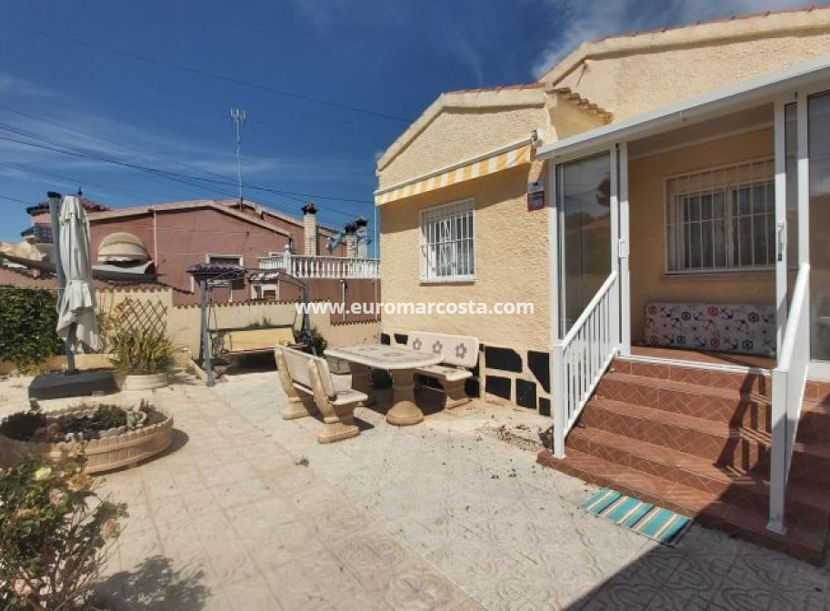 Sale - Villa - San Fulgencio