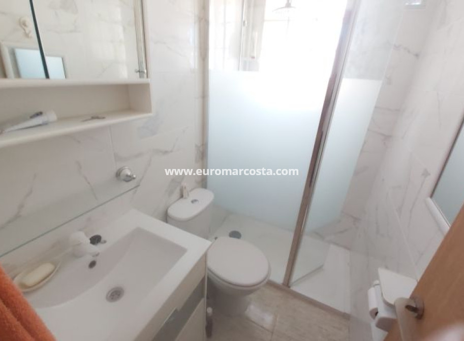 Sale - Villa - San Fulgencio