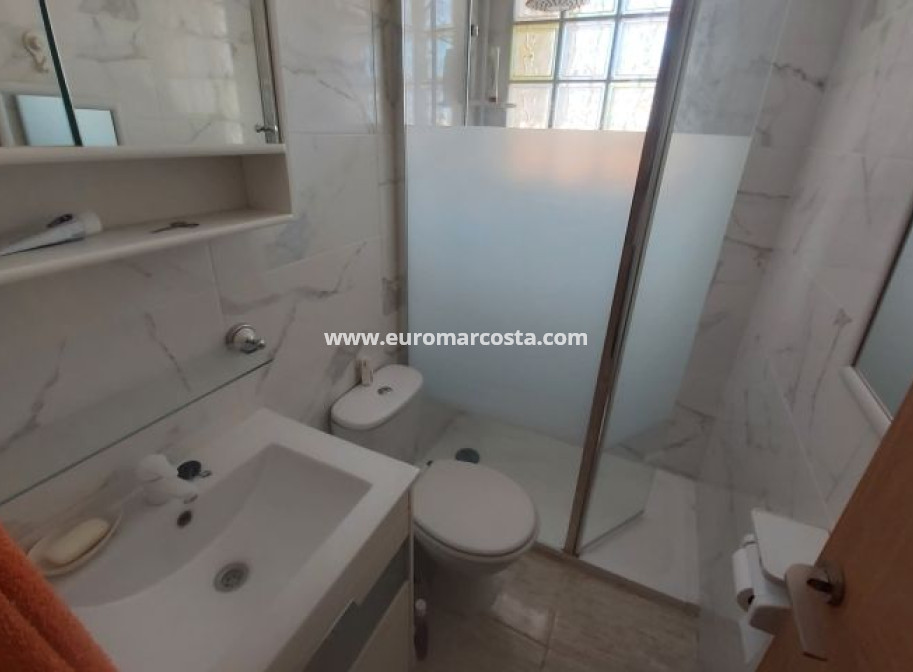 Sale - Villa - San Fulgencio