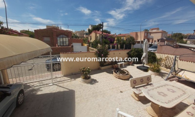 Sale - Villa - San Fulgencio