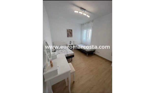 Sale - Apartment / flat - Torrevieja - TORREVIEJA