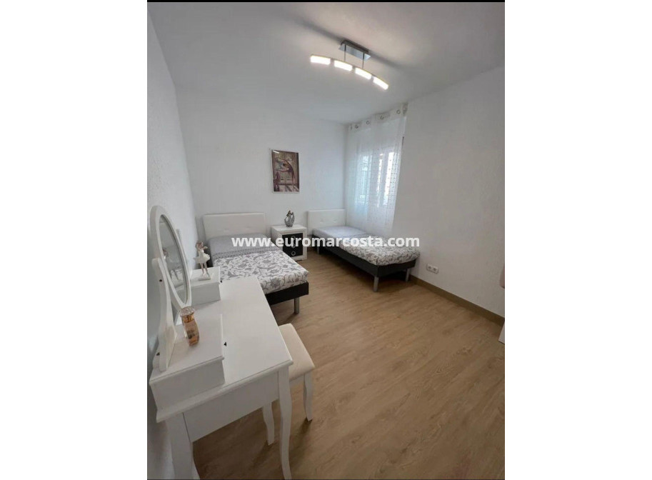 Sale - Apartment / flat - Torrevieja - TORREVIEJA