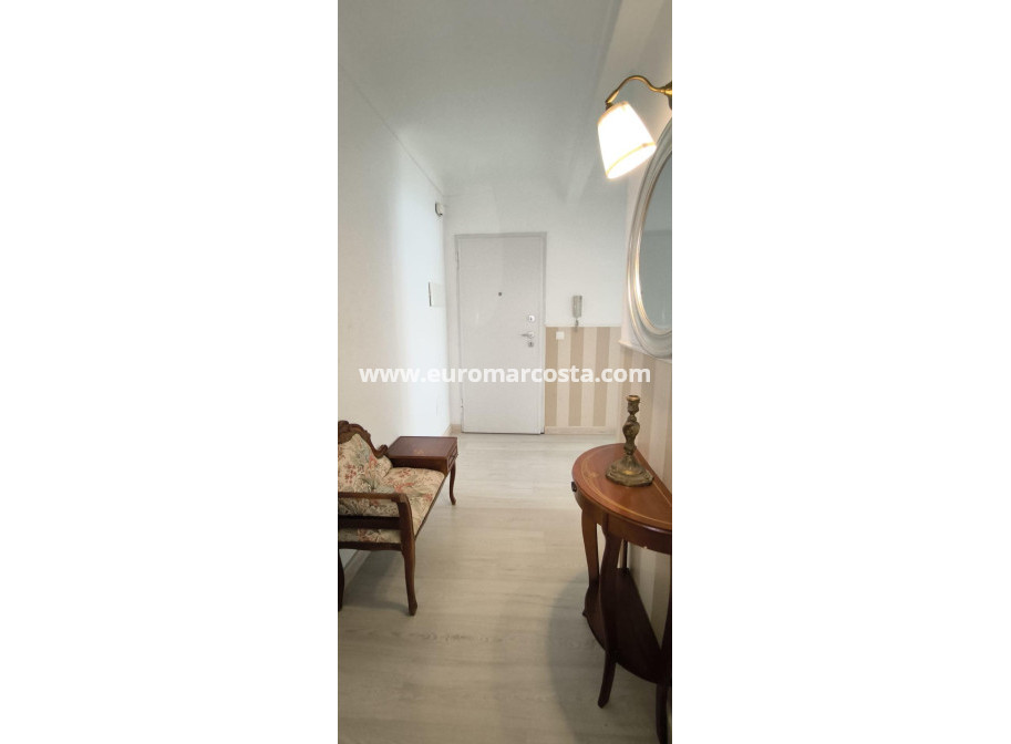 Sale - Apartment / flat - Torrevieja - TORREVIEJA