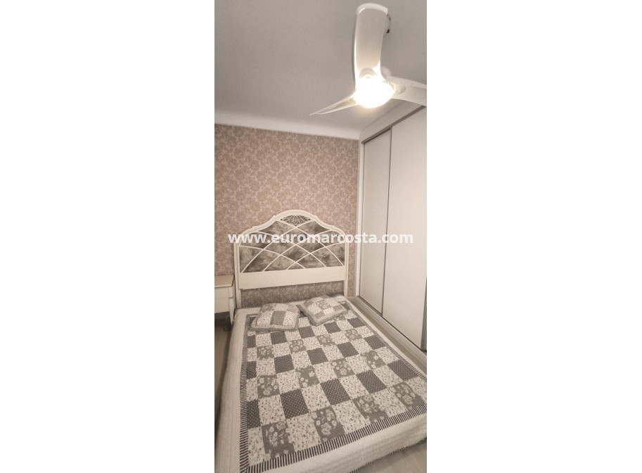 Venta - Apartamento / piso - Torrevieja - TORREVIEJA