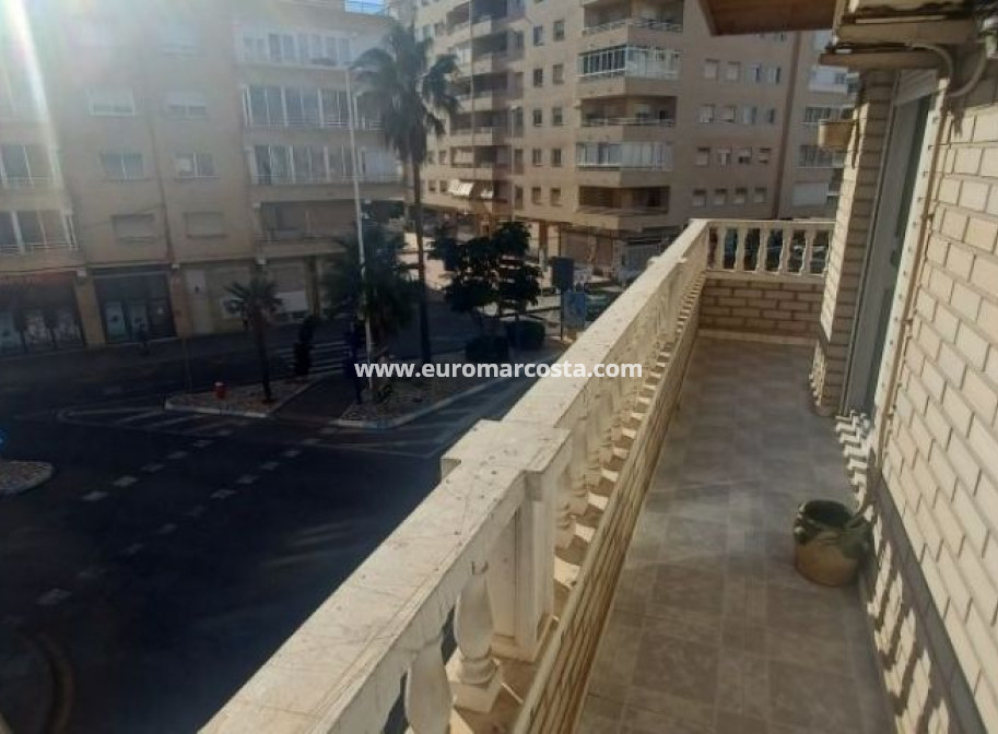 Sale - Apartment / flat - Torrevieja - TORREVIEJA