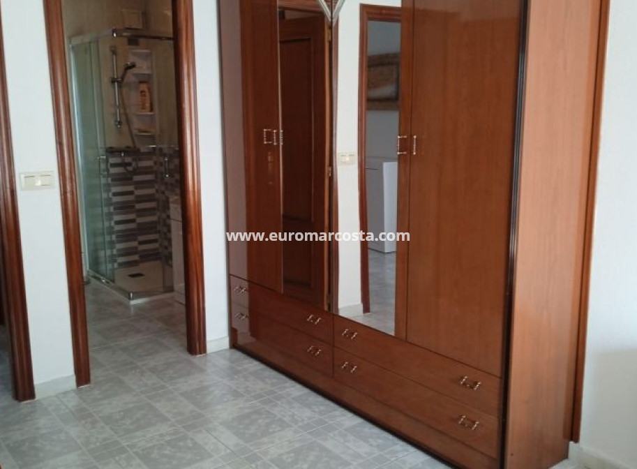 Sale - Apartment / flat - Torrevieja - TORREVIEJA