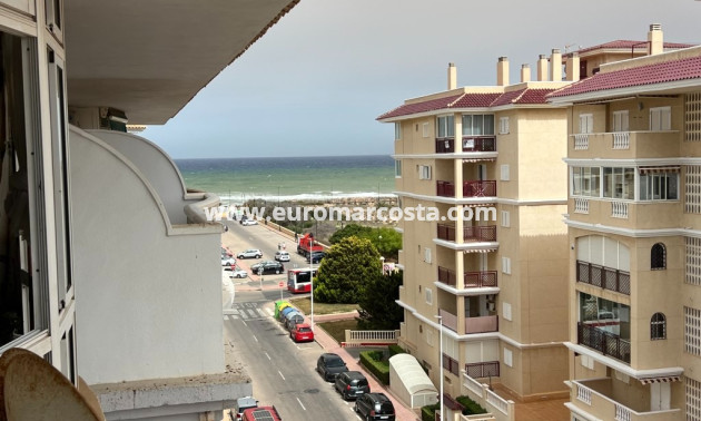 Sale - Apartment / flat - La Mata