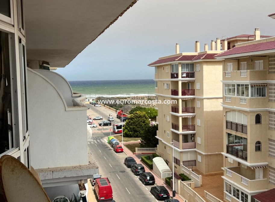 Sale - Apartment / flat - La Mata