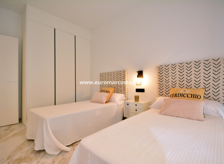 Sale - Apartment / flat - Guardamar del Segura