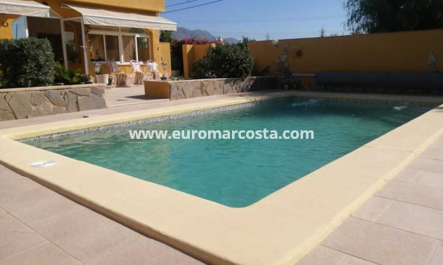 Sale - Detached Villa - Albatera