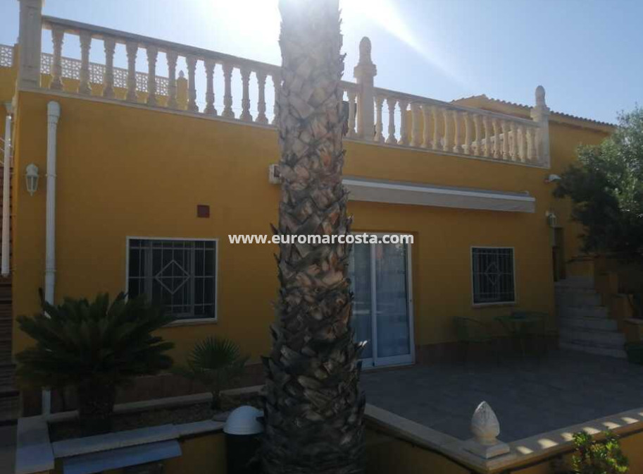 Sale - Detached Villa - Albatera