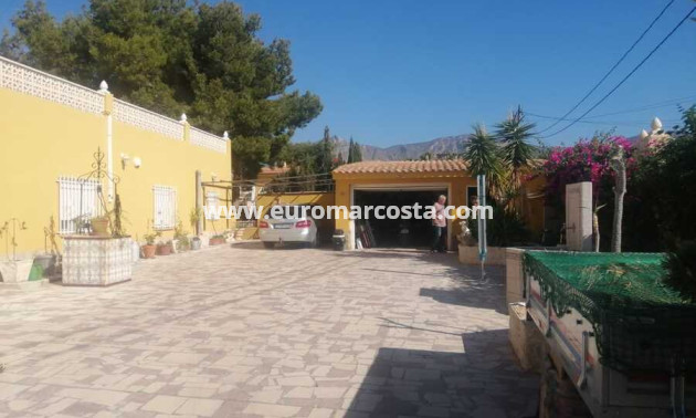 Sale - Detached Villa - Albatera