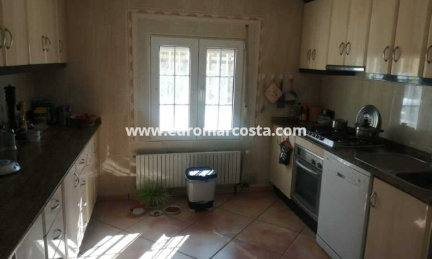 Sale - Detached Villa - Albatera