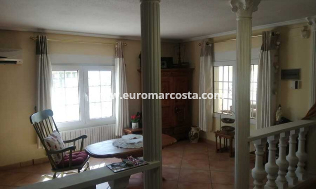 Sale - Detached Villa - Albatera