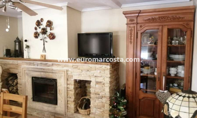 Sale - Detached Villa - Albatera