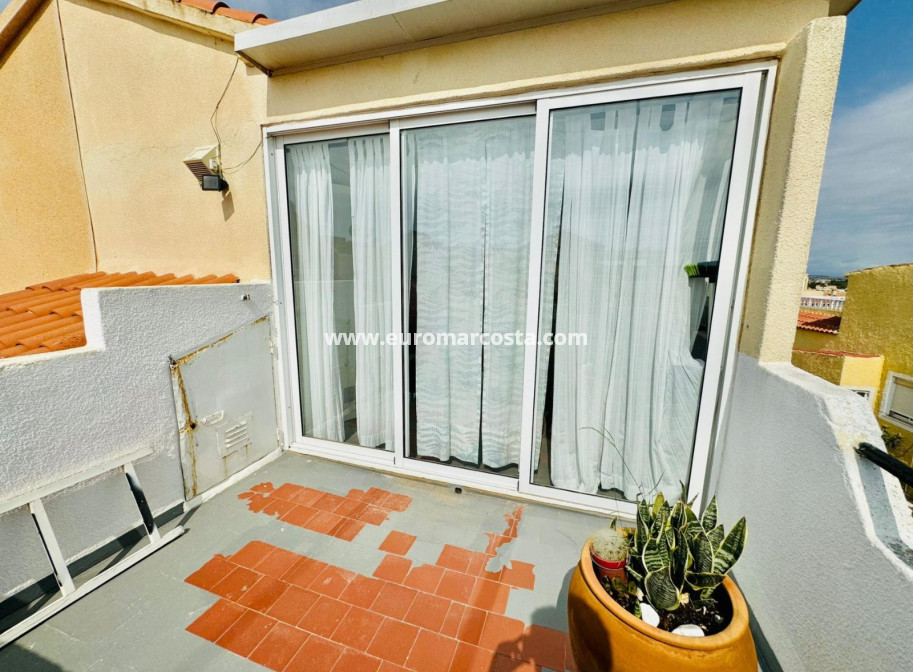 Sale - Bungalow Planta Alta - Torrevieja - TORREVIEJA