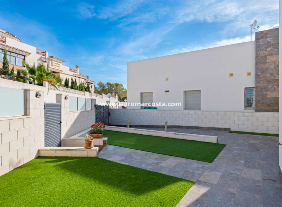 Sale - Villa - Orihuela Costa