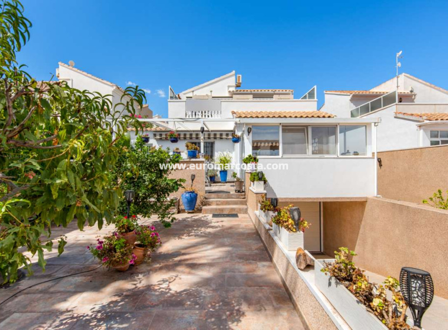 Sale - Villa - Orihuela Costa