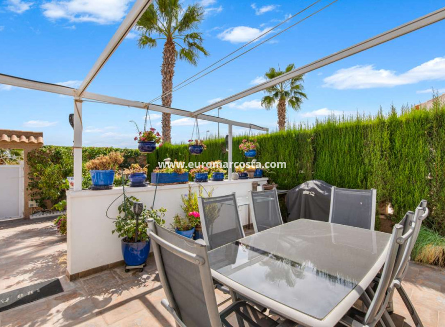 Sale - Villa - Orihuela Costa