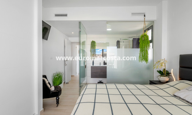 Sale - Apartment / flat - Orihuela Costa