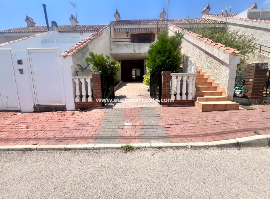 Objekte zum Wiederverkauf - Stadthaus - Torrevieja - TORREVIEJA