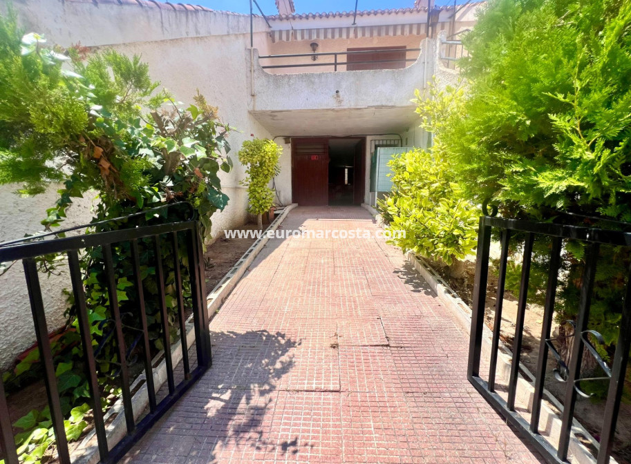 Sale - Townhouse - Torrevieja - TORREVIEJA