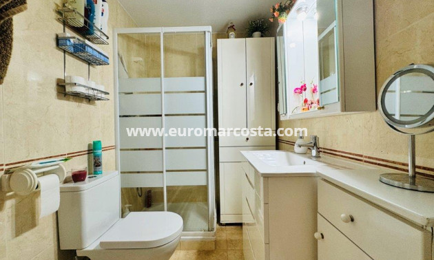 Sale - Townhouse - Torrevieja - TORREVIEJA