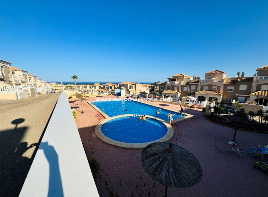 Sale - Townhouse - Torrevieja - TORREVIEJA