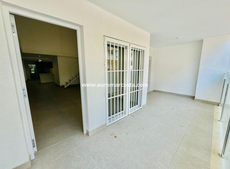 Sale - Apartment / flat - Guardamar del Segura