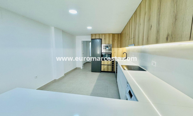 Sale - Apartment / flat - Guardamar del Segura