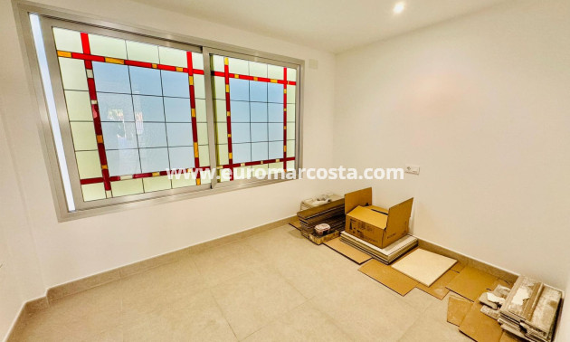 Sale - Apartment / flat - Guardamar del Segura