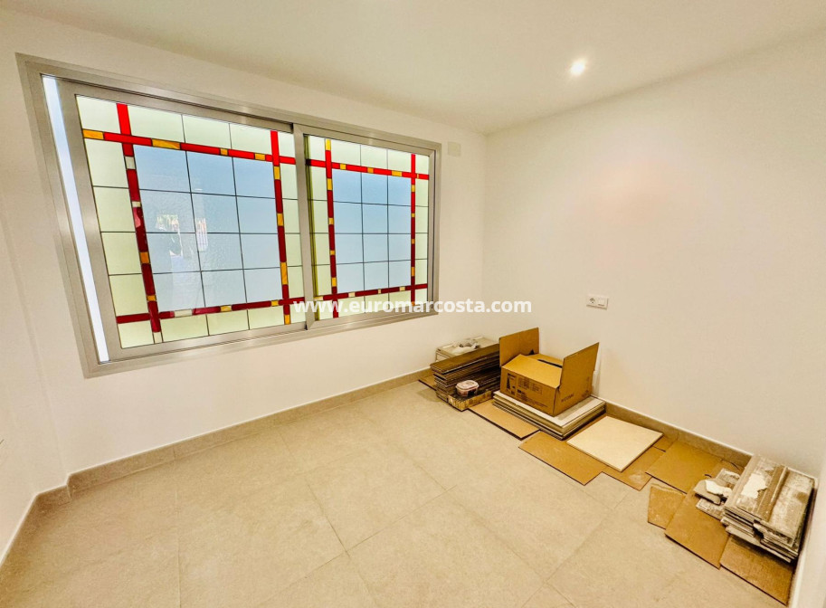 Sale - Apartment / flat - Guardamar del Segura