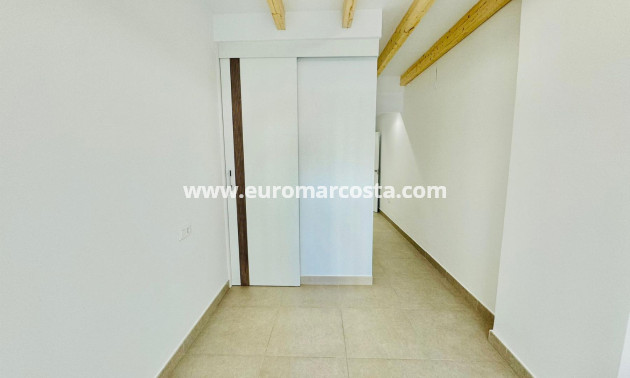 Sale - Apartment / flat - Guardamar del Segura